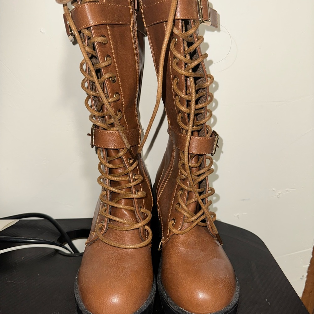 Botas Andrea. botas altas de piel Cafés para mujer.